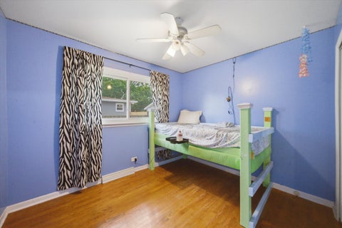 Tiny photo for 601 E Dogwood Lane, Mount Prospect, IL 60056 (MLS # 12739921)
