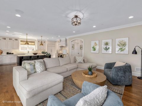 Tiny photo for 4061 Grand Avenue, Western Springs, IL 60558 (MLS # 12478938)