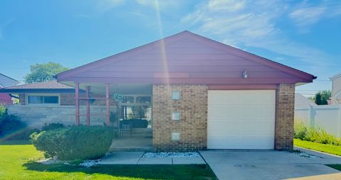 Tiny photo for 7343 Lake Street, Morton Grove, IL 60053 (MLS # 12474944)