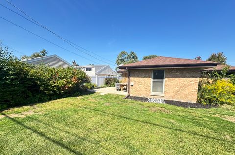 Tiny photo for 7343 Lake Street, Morton Grove, IL 60053 (MLS # 12474944)
