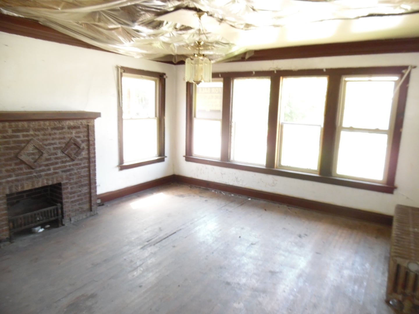 556 W 111th Street