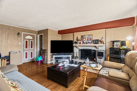 Tiny photo for 16506 Kenwood Avenue, South Holland, IL 60473 (MLS # 12564005)