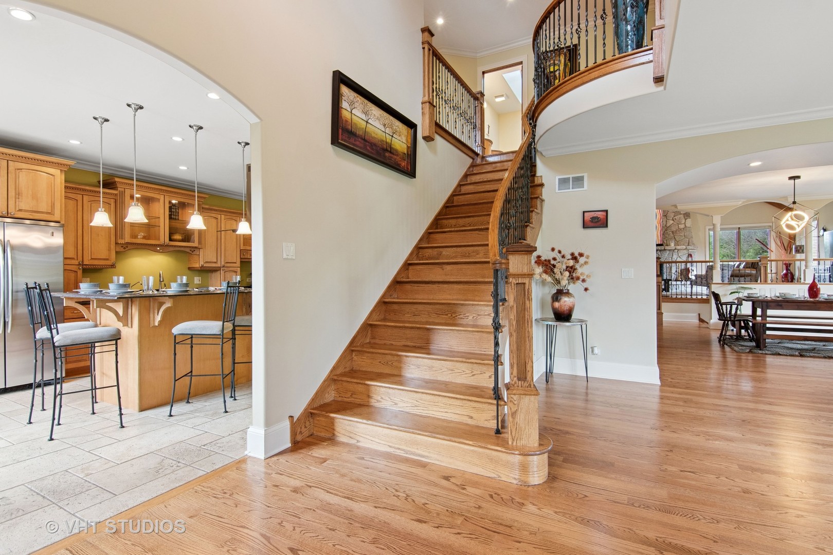 300 E Marion Avenue
