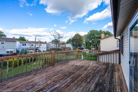 Tiny photo for 1822 W Catalpa Lane, Mount Prospect, IL 60056 (MLS # 12504045)