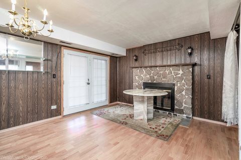 Tiny photo for 1822 W Catalpa Lane, Mount Prospect, IL 60056 (MLS # 12504045)