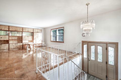 Tiny photo for 1822 W Catalpa Lane, Mount Prospect, IL 60056 (MLS # 12504045)