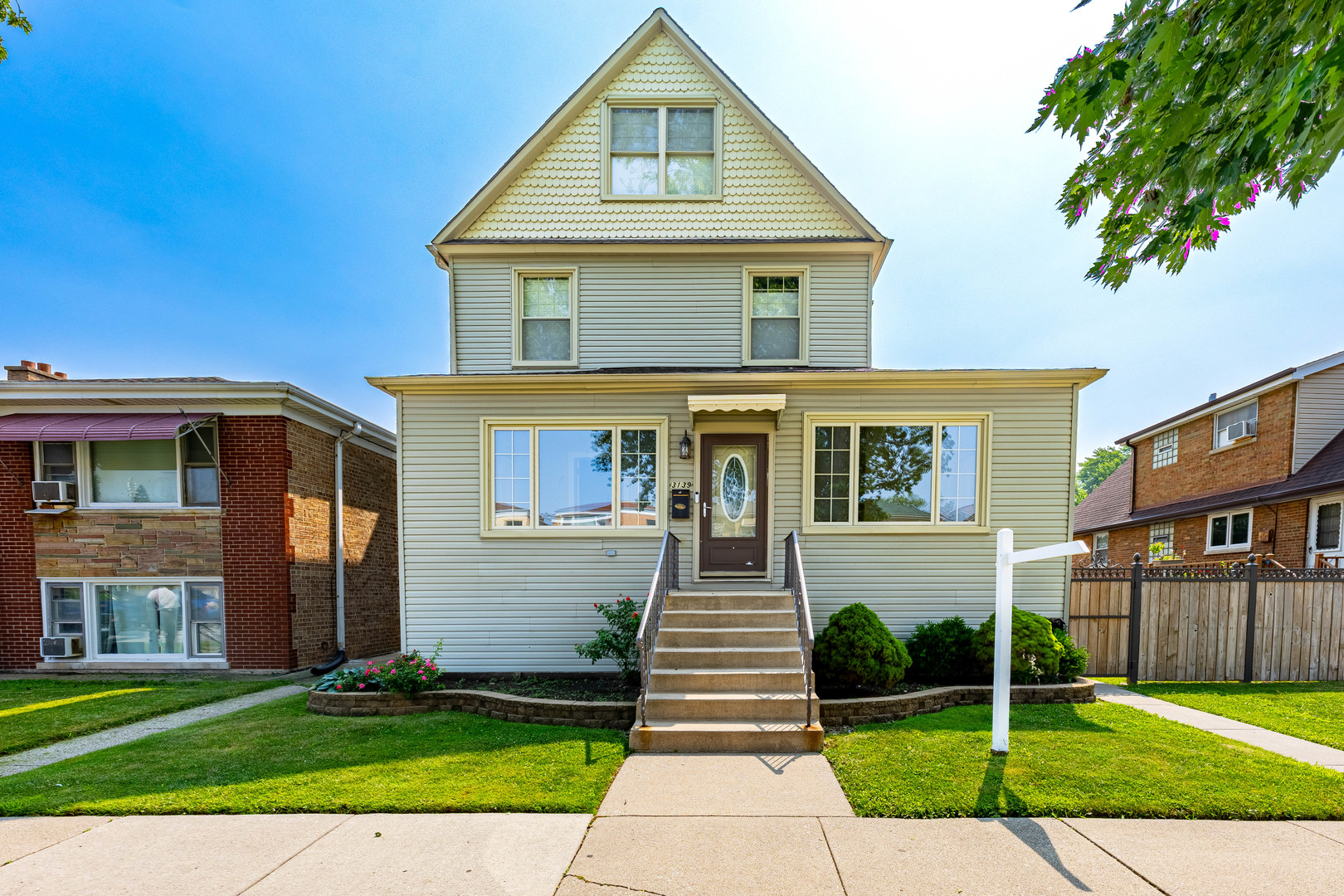 3139 Ridgeland Avenue
