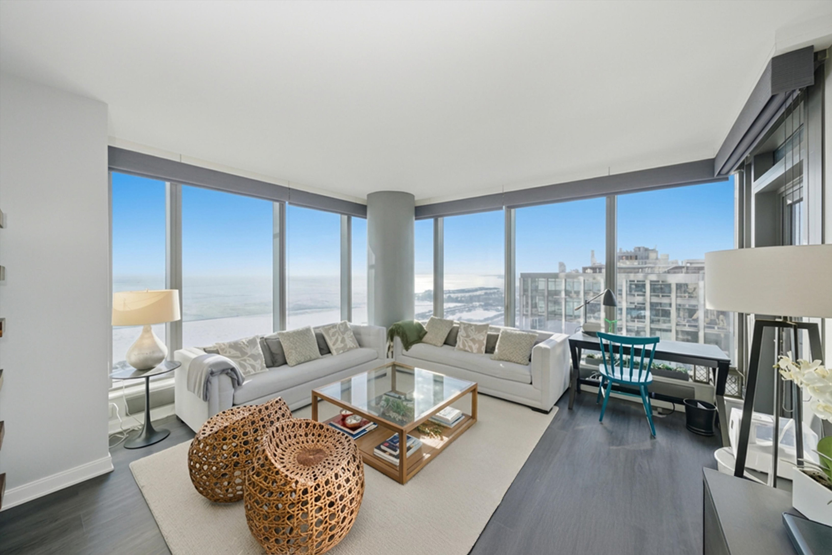 60 E Monroe Street 5304