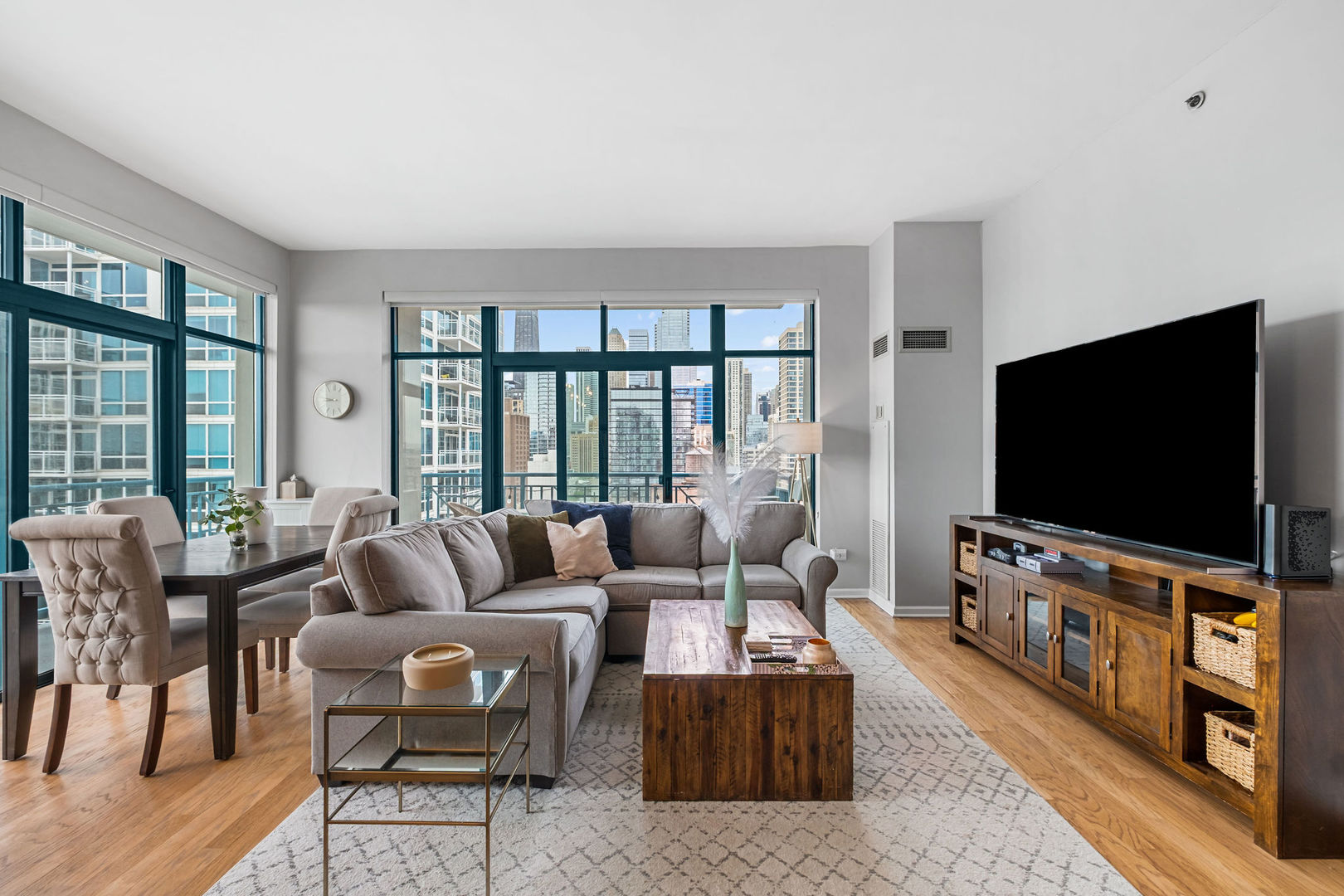 340 W Superior Street 1401