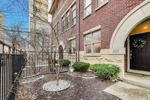 Photo of 222 E CULLERTON Street, Chicago, IL 60616 (MLS # 12570553)