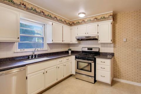 Tiny photo for 243 55th Street, Downers Grove, IL 60515 (MLS # 12455300)