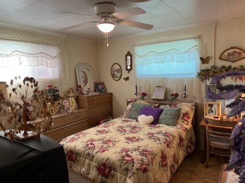 Tiny photo for 801 E Honeywell Avenue, Hoopeston, IL 60942 (MLS # 12701215)