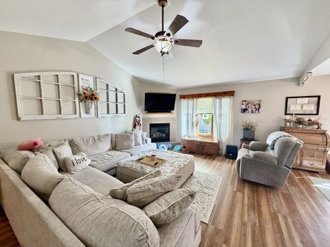 Tiny photo for 2208 4th Avenue, Sterling, IL 61081 (MLS # 12485688)