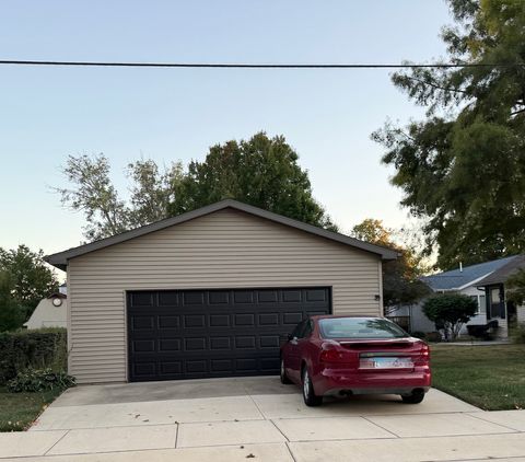 Tiny photo for 2208 4th Avenue, Sterling, IL 61081 (MLS # 12485688)