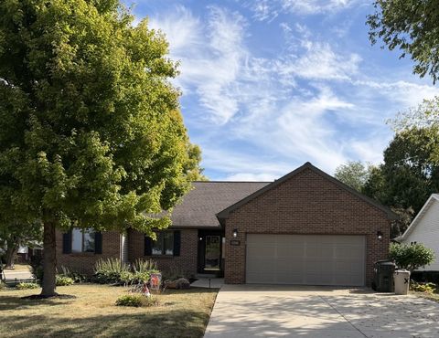 Photo of 2208 4th Avenue, Sterling, IL 61081 (MLS # 12485688)