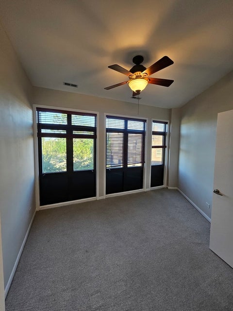 Tiny photo for 4770 N Manor Avenue #304, Chicago, IL 60625 (MLS # 12722019)