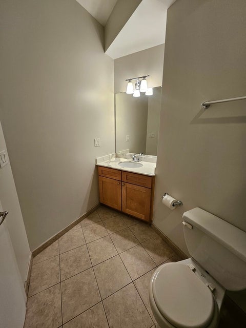 Tiny photo for 4770 N Manor Avenue #304, Chicago, IL 60625 (MLS # 12722019)