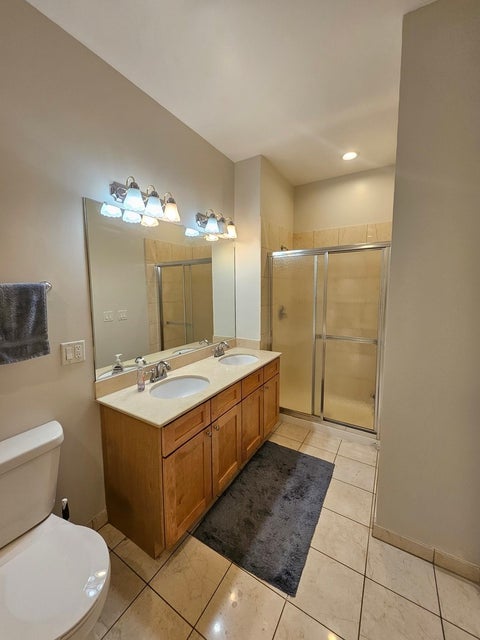 Tiny photo for 4770 N Manor Avenue #304, Chicago, IL 60625 (MLS # 12722019)