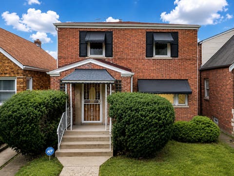 Photo of 10231 S Rhodes Avenue, Chicago, IL 60628 (MLS # 12730183)