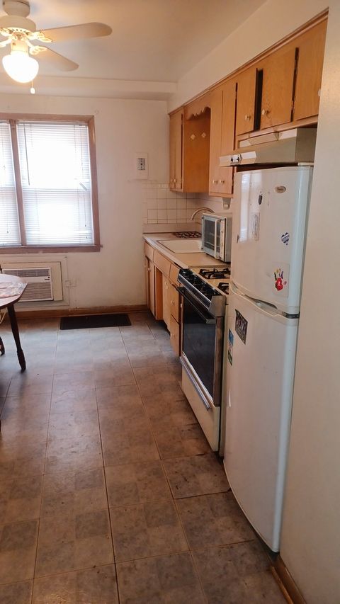 Tiny photo for 3515 S Harlem Avenue #1B, Berwyn, IL 60402 (MLS # 12311775)