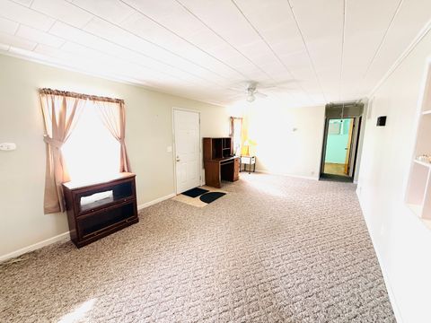 Tiny photo for 502 E Mcneil Avenue, Hoopeston, IL 60942 (MLS # 12581925)