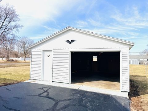 Tiny photo for 502 E Mcneil Avenue, Hoopeston, IL 60942 (MLS # 12581925)