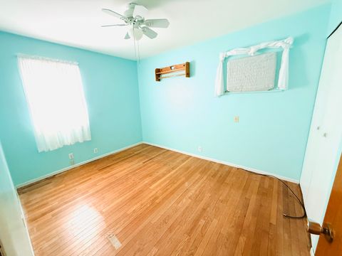 Tiny photo for 502 E Mcneil Avenue, Hoopeston, IL 60942 (MLS # 12581925)