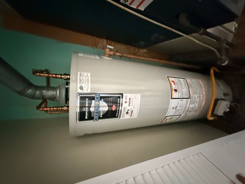 Tiny photo for 502 E Mcneil Avenue, Hoopeston, IL 60942 (MLS # 12581925)