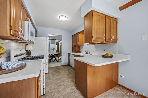 Tiny photo for 325 Lake Street #1B, Crystal Lake, IL 60014 (MLS # 12741618)