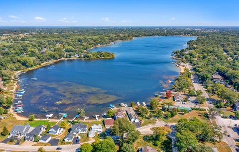 Tiny photo for 325 Lake Street #1B, Crystal Lake, IL 60014 (MLS # 12741618)