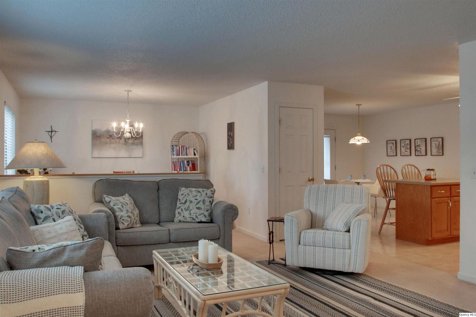 4907 Lake View Drive