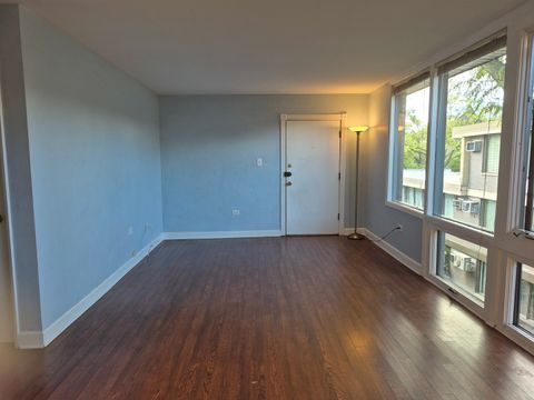 Tiny photo for 1040 Ontario Street #3H, Oak Park, IL 60302 (MLS # 12482622)