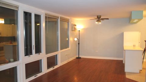 Tiny photo for 1040 Ontario Street #3H, Oak Park, IL 60302 (MLS # 12482622)