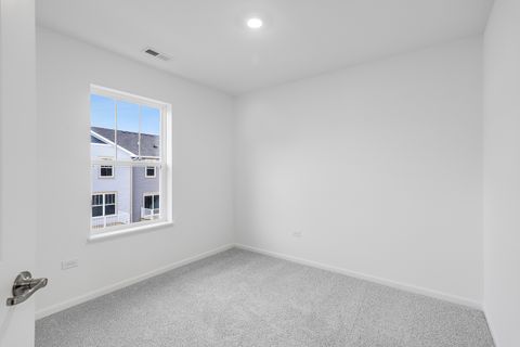 Tiny photo for 421 Red Oak Circle, Volo, IL 60020 (MLS # 12534547)