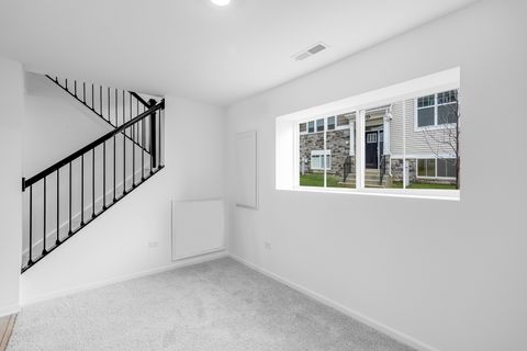 Tiny photo for 421 Red Oak Circle, Volo, IL 60020 (MLS # 12534547)