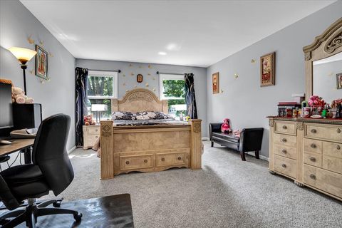 Tiny photo for 1734 Bishops Way, Mundelein, IL 60060 (MLS # 12420219)