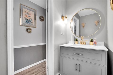 Tiny photo for 1734 Bishops Way, Mundelein, IL 60060 (MLS # 12420219)