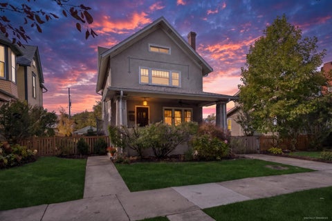 Tiny photo for 629 S Lombard Avenue, Oak Park, IL 60304 (MLS # 12789487)