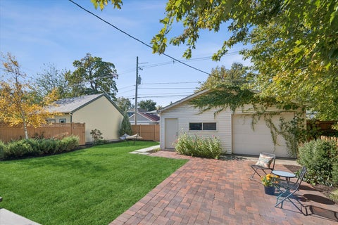 Tiny photo for 629 S Lombard Avenue, Oak Park, IL 60304 (MLS # 12789487)