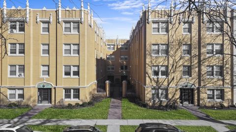 Tiny photo for 1925B Grove Avenue #309, Berwyn, IL 60402 (MLS # 12584989)