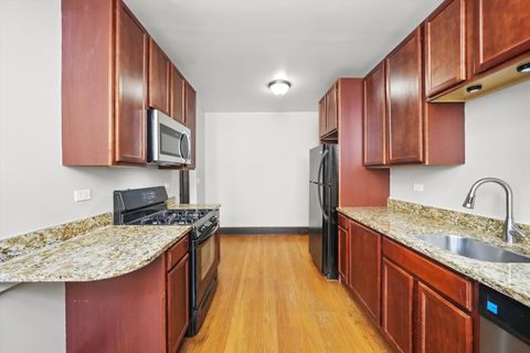 Tiny photo for 1925B Grove Avenue #309, Berwyn, IL 60402 (MLS # 12584989)