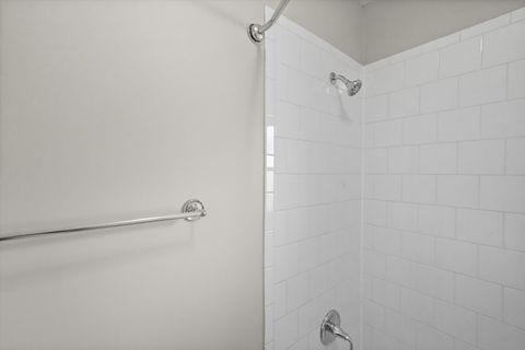 Tiny photo for 1925B Grove Avenue #309, Berwyn, IL 60402 (MLS # 12584989)