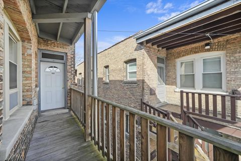 Tiny photo for 1925B Grove Avenue #309, Berwyn, IL 60402 (MLS # 12584989)