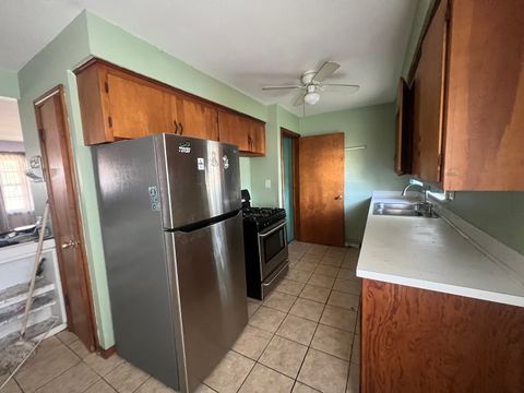 Tiny photo for 18446 Glen Oak Avenue, Lansing, IL 60438 (MLS # 12484452)