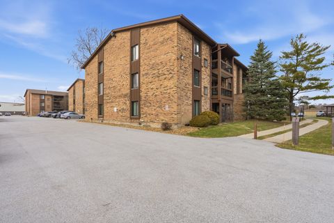 Tiny photo for 7505 175th Street #133, Tinley Park, IL 60477 (MLS # 12586064)