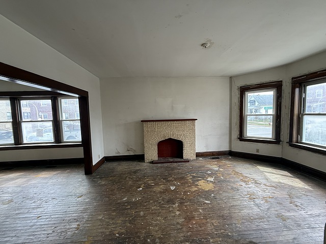1001 N Lawler Avenue