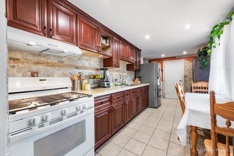 Tiny photo for 200 AMARILLO Drive, Carpentersville, IL 60110 (MLS # 12493977)