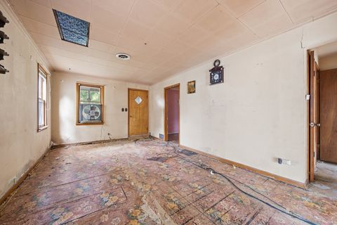 Tiny photo for 2131 W Exchange Street, Crete, IL 60417 (MLS # 12527704)