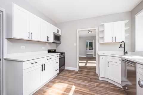 Tiny photo for 9240 S Trumbull Avenue, Evergreen Park, IL 60805 (MLS # 12500174)