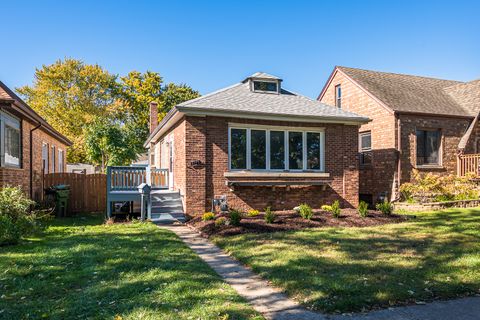Tiny photo for 9240 S Trumbull Avenue, Evergreen Park, IL 60805 (MLS # 12500174)